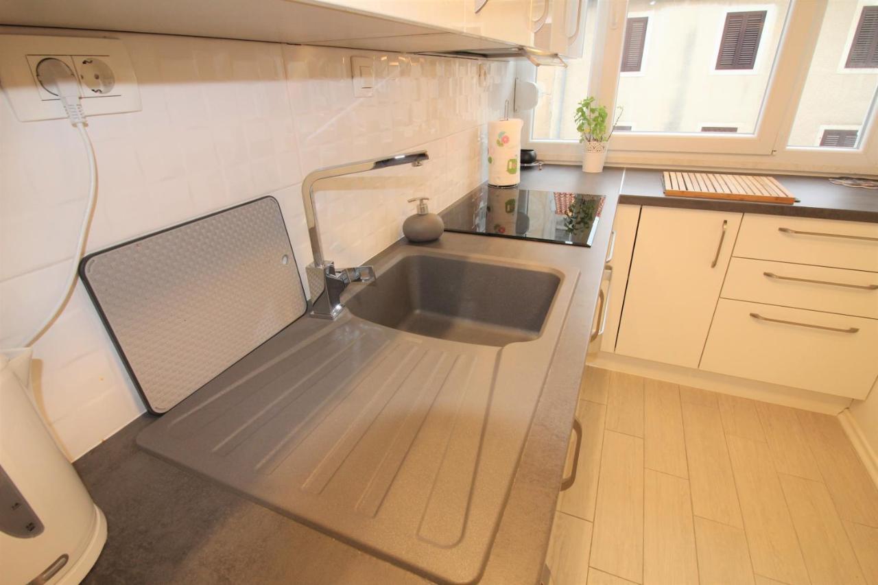 Apartment Pia Šibenik Eksteriør bilde
