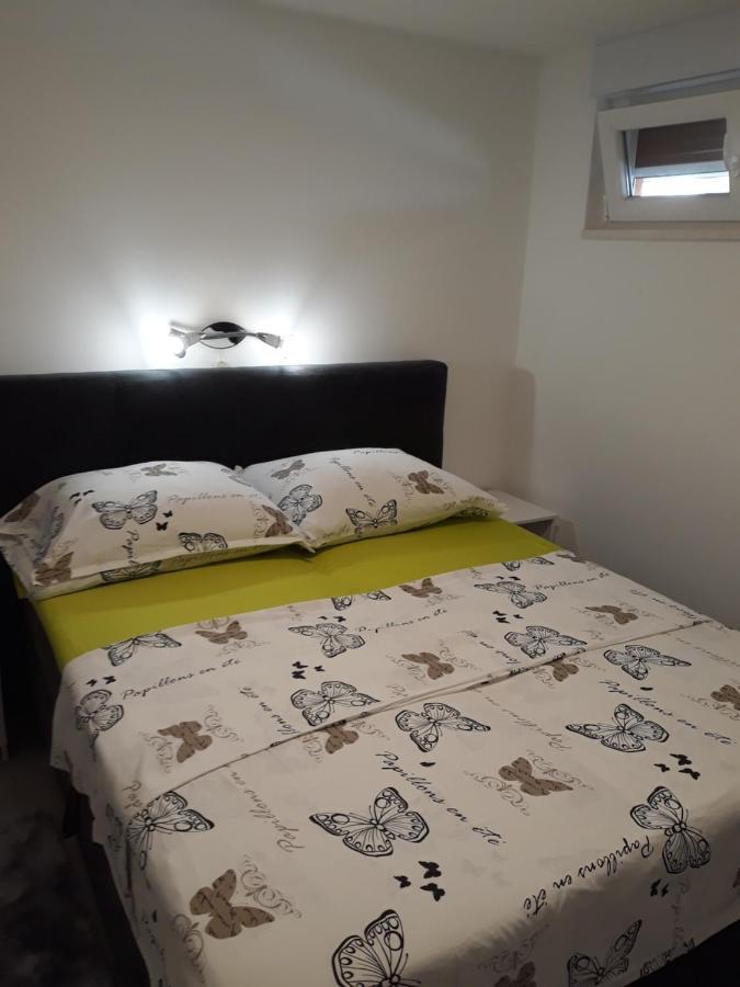 Apartment Pia Šibenik Eksteriør bilde